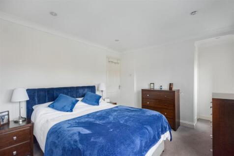 Bedroom 1_3.jpeg