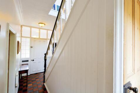 Hallway_1.jpeg