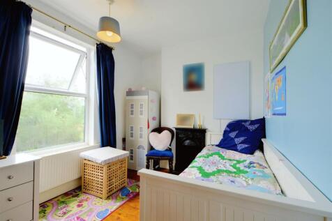 Bedroom 2.jpeg