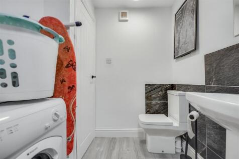 Shower Room_2.jpeg