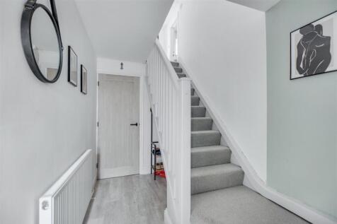 Entrance Hall_1.jpeg
