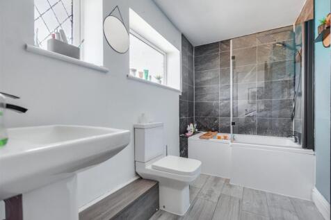 Bathroom.jpeg