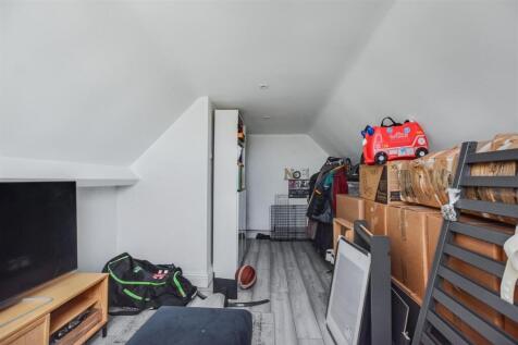 Attic Room_2.jpeg
