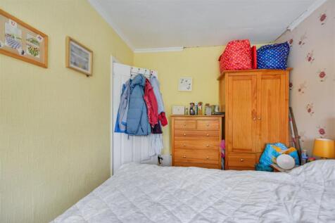 Bedroom 2_3.jpeg