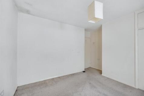 Bedroom 2_2.jpeg