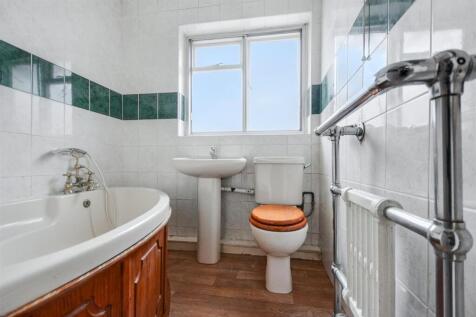 Bathroom.jpeg
