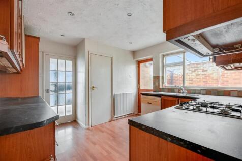 Kitchen_1.jpeg