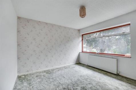Bedroom 1_1.jpeg