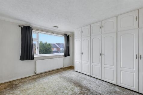 Bedroom 1.jpeg