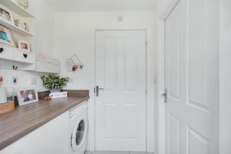 Utility Room_2.jpeg