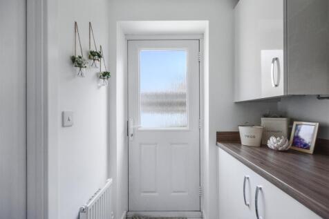 Utility Room_1.jpeg