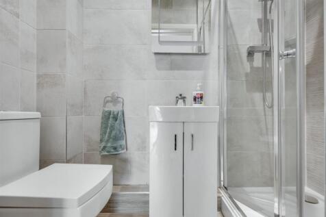 Shower Room.jpeg
