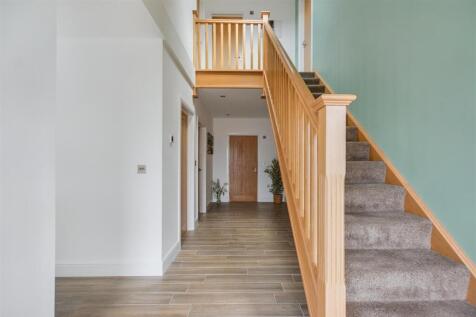 Entrance Hall_1.jpeg