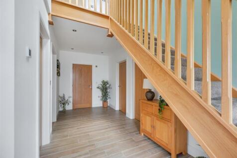 Entrance Hall_2.jpeg