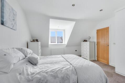 Bedroom 2_3.jpeg