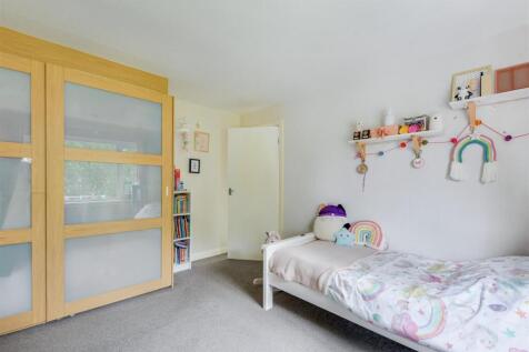 Bedroom 2_3.jpeg