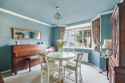 Dining Room_1.jpeg