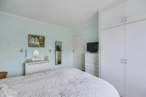 Bedroom 1_3.jpeg