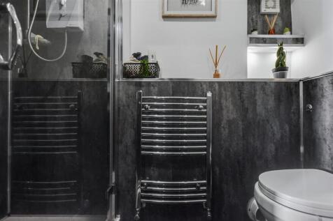 Downstairs Shower Room.jpeg