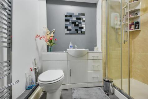Annex Shower Room.jpeg