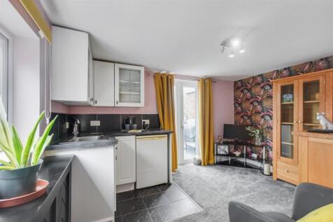 Annex Living Kitchen_1.jpeg