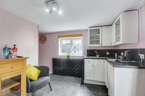 Annex Living Kitchen_3.jpeg