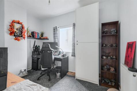 Bedroom 2.jpeg