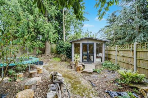 GARDEN CABIN TWO