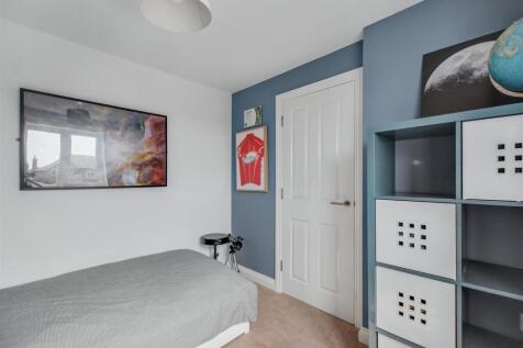 Bedroom 3_2.jpeg