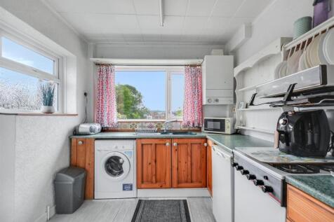 Kitchen_1.jpeg