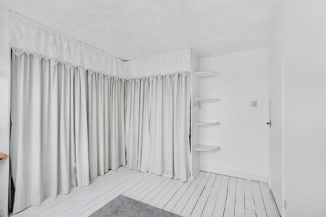 Bedroom 2_3.jpeg