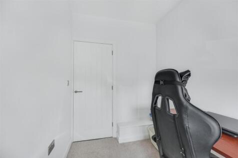 Bedroom 3_2.jpeg
