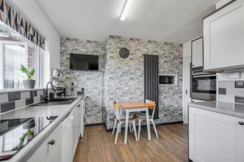 Kitchen_3.jpeg
