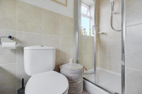 Bathroom_2.jpeg