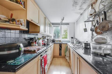 Kitchen_1.jpeg