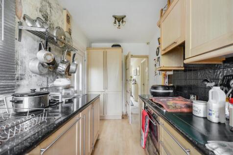 Kitchen_2.jpeg