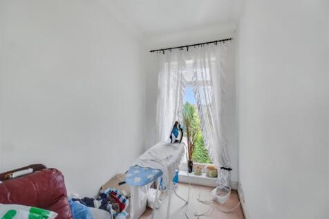 Bedroom 3_3.jpeg