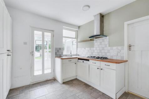 Kitchen_1.jpeg