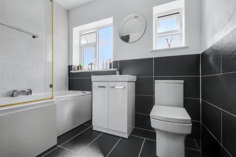 Bathroom.jpeg