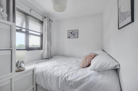 Bedroom 4.jpeg