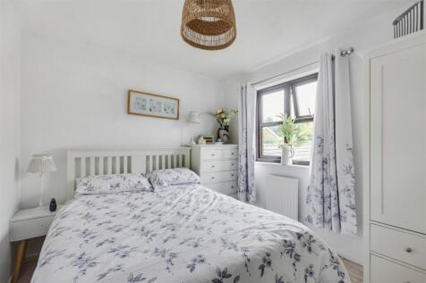 Bedroom 2_1.jpeg