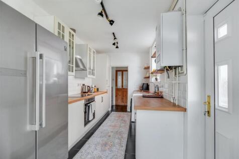 Kitchen_1.jpeg