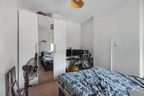 Bedroom 2_1.jpeg