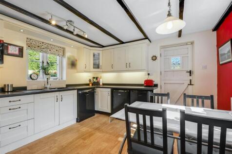 Kitchen_1.jpeg