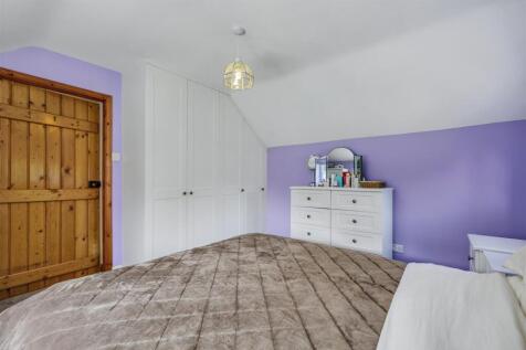 Bedroom 1_3.jpeg