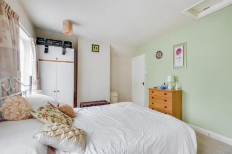 Bedroom 1_3.jpeg