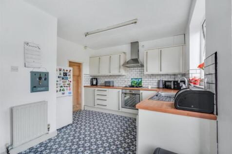 Kitchen_1.jpeg