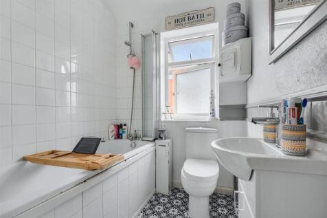 Bathroom.jpeg