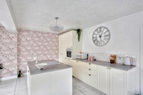 Kitchen_ (1).jpeg