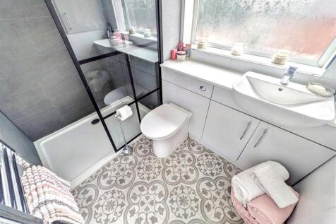 Shower Room.jpeg